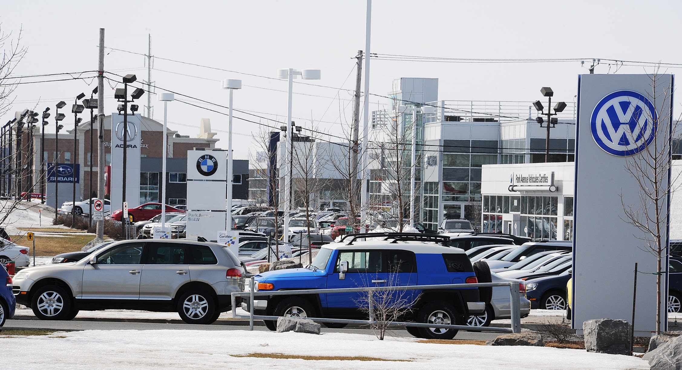 Brossard met le projet de boutiques automobiles au DIX30 sur la glace