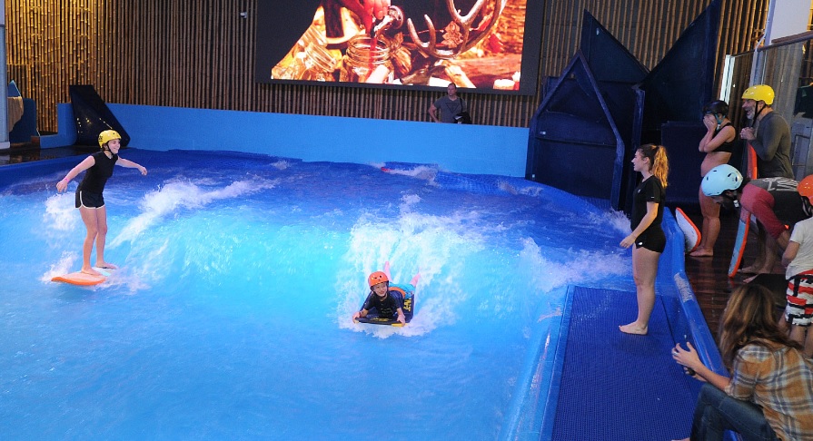 Du surf et des guimauves pour aider la Fondation de l’Institut Douglas