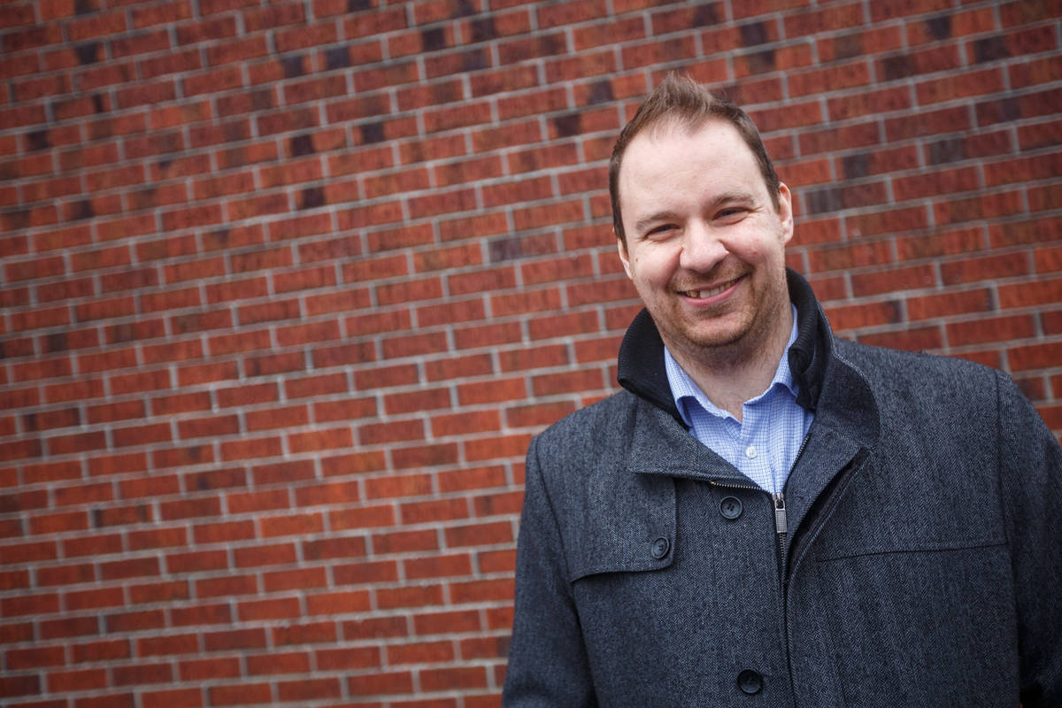 Greffé, il continue la natation et bat des records