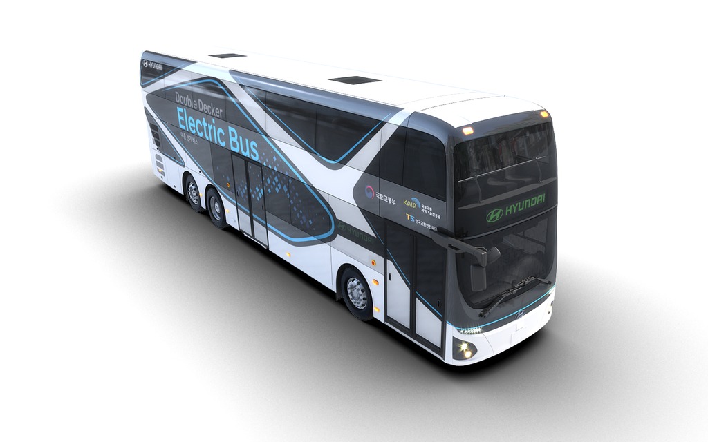 Hyundai continue son virage électrique… en autobus à deux étages!
