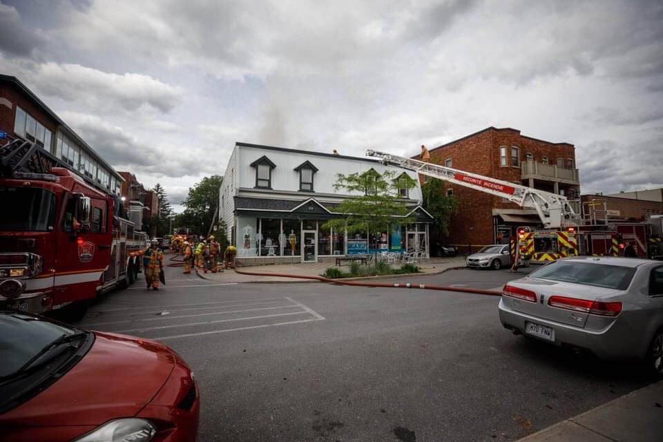 Incendie dans un bâtiment commercial de la rue Aberdeen