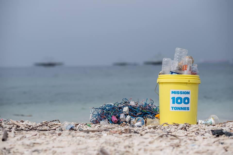 Plus de 300 livres de déchets ont été retirés des berges à Longueuil