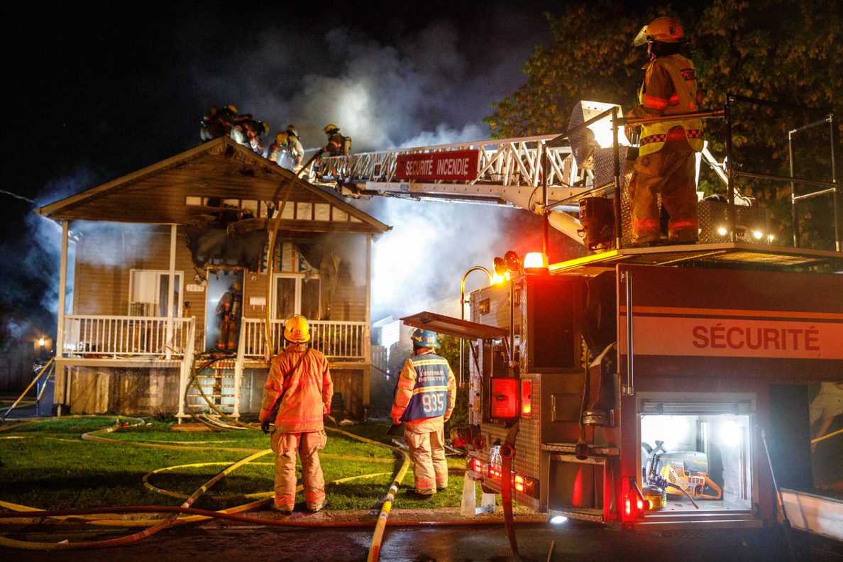 Une maison de la rue Coderre est la proie des flammes