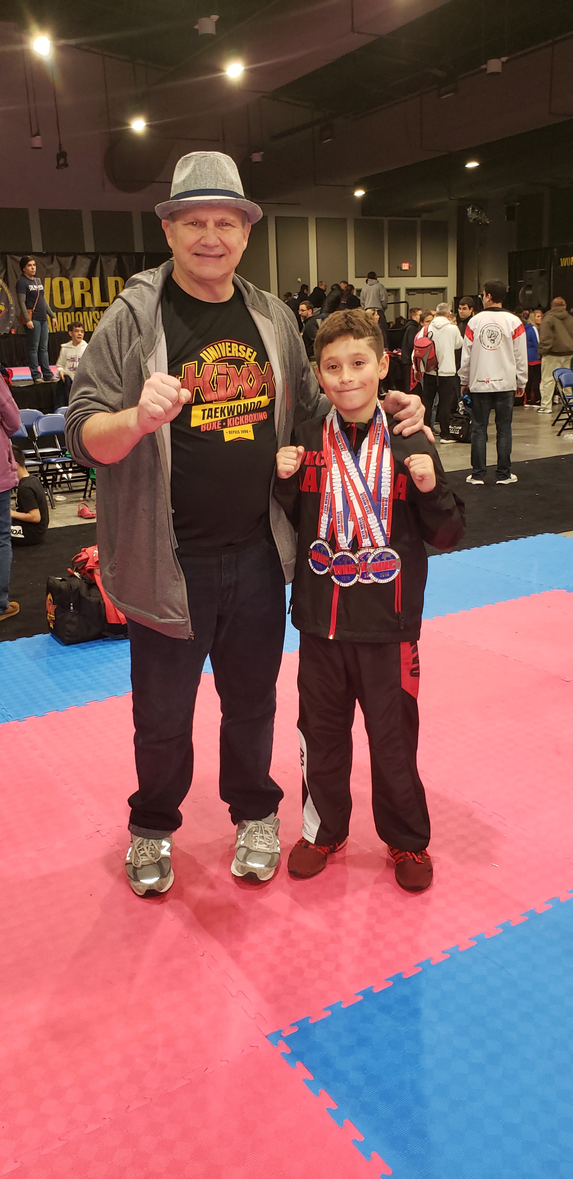 Championnats du monde de karaté: Emmanuel Hénault revient avec quatre médailles au cou