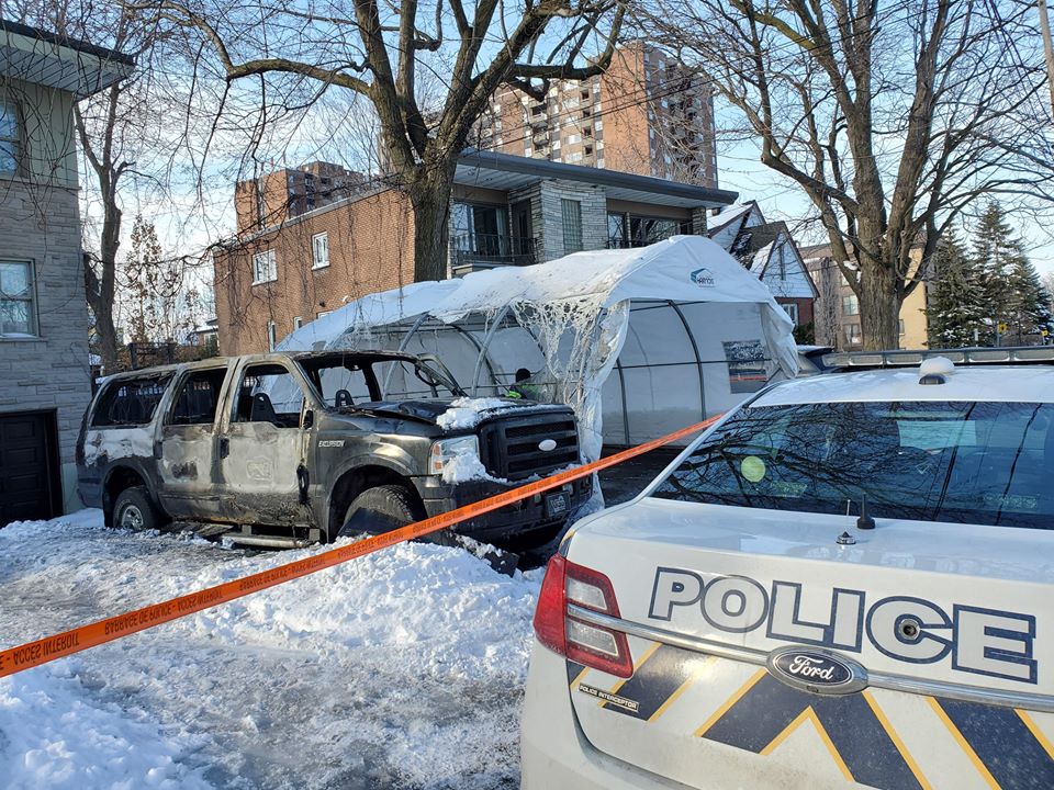 Un véhicule incendié à Longueuil