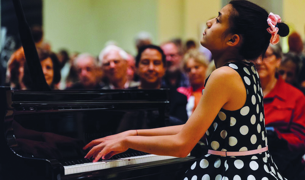 Sarah et Emily Oulousian, deux sœurs virtuoses en concert