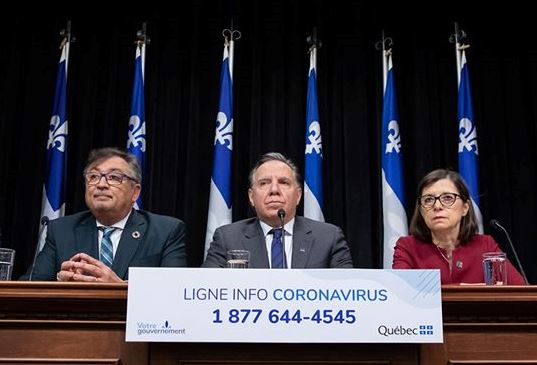 Québec promet de l’aide pour les médias et la construction