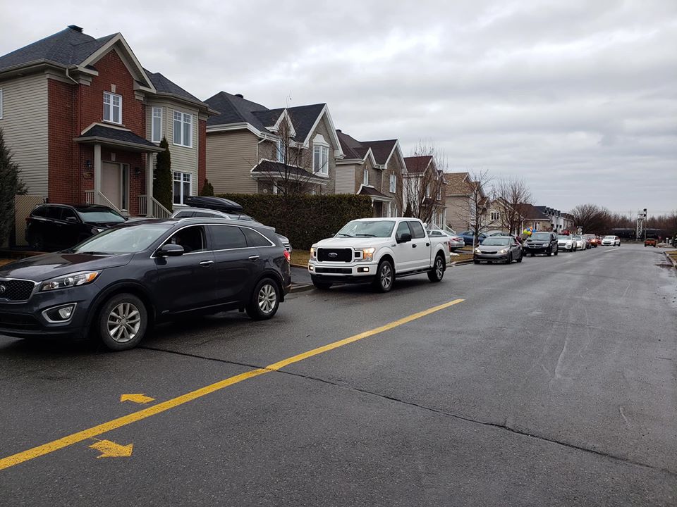 EN VIDÉO Un cortège d’amis dans sa rue pour souligner son anniversaire