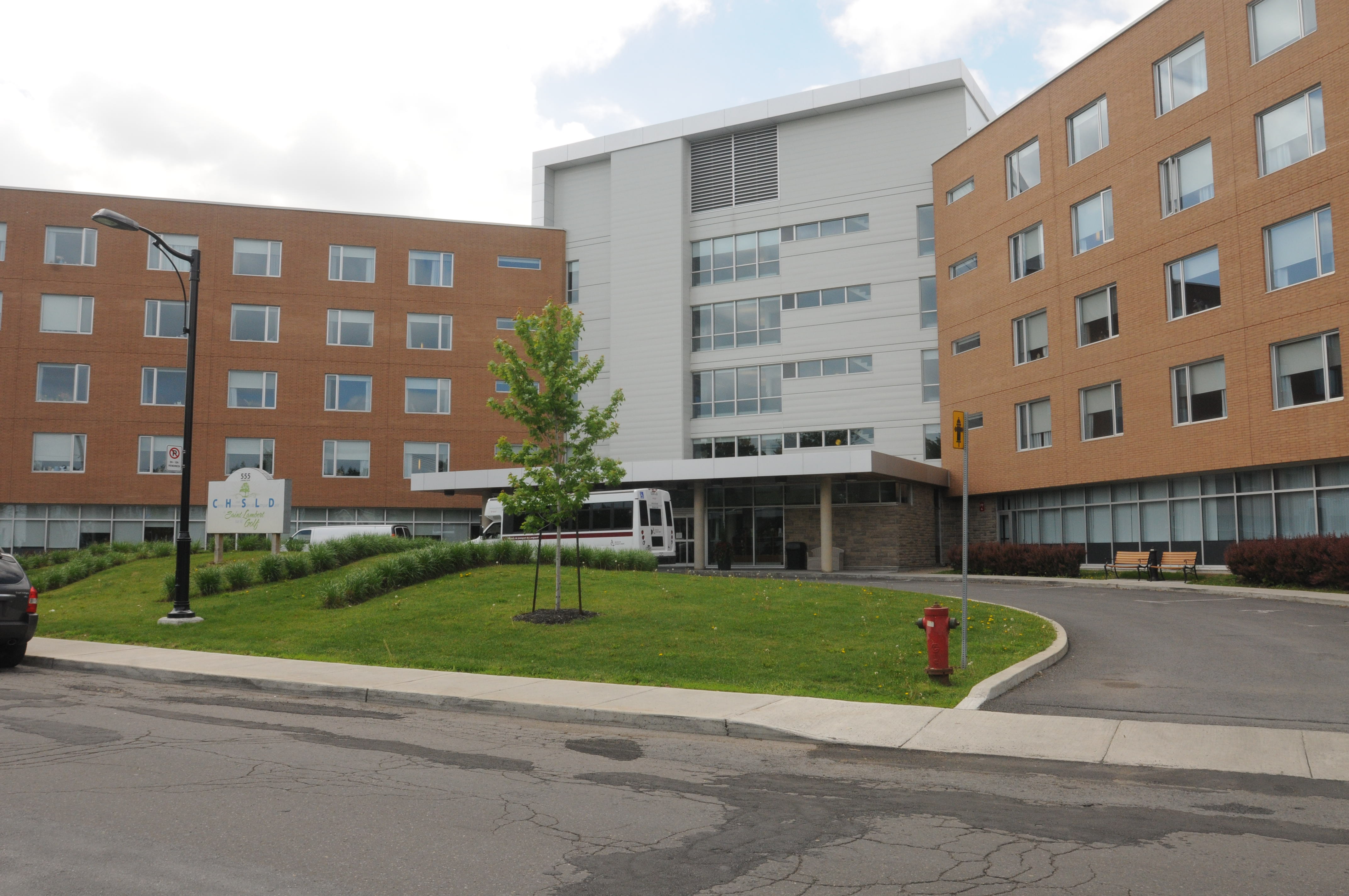 Des cas de COVID-19 dans huit CHSLD et résidences pour aînés de Longueuil et Saint-Lambert