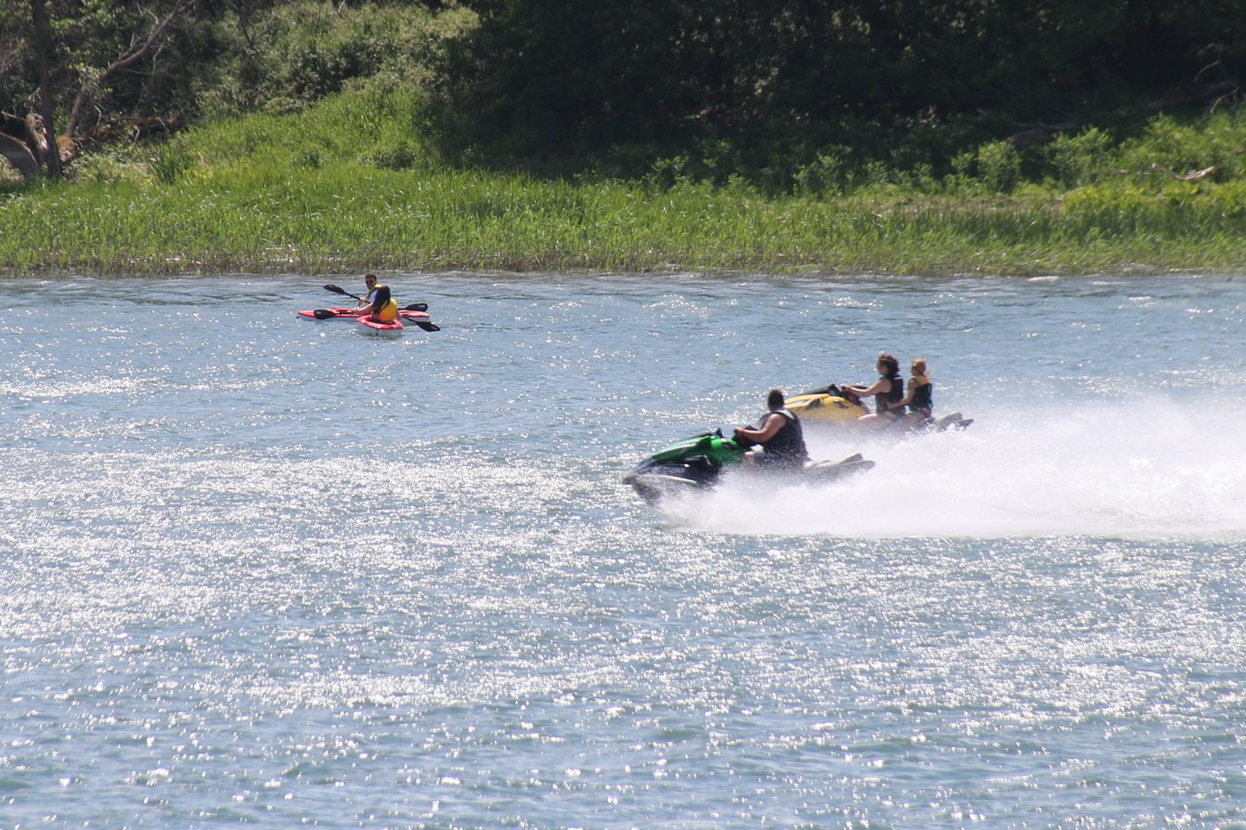 Cohabitation difficile sur le fleuve: quand plaisance rime avec nuisance