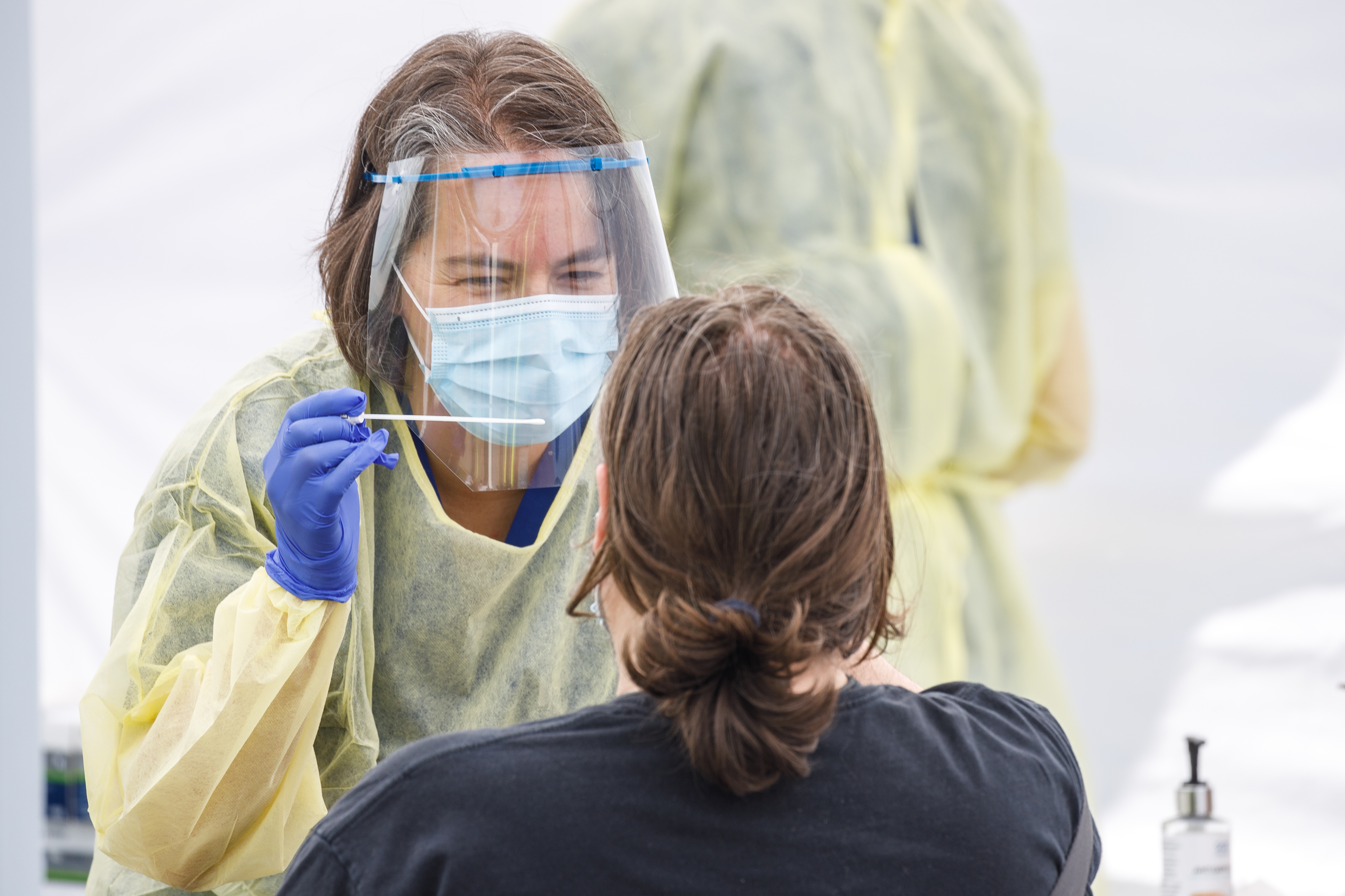 COVID-19, travail et école : 10 réponses à vos questions