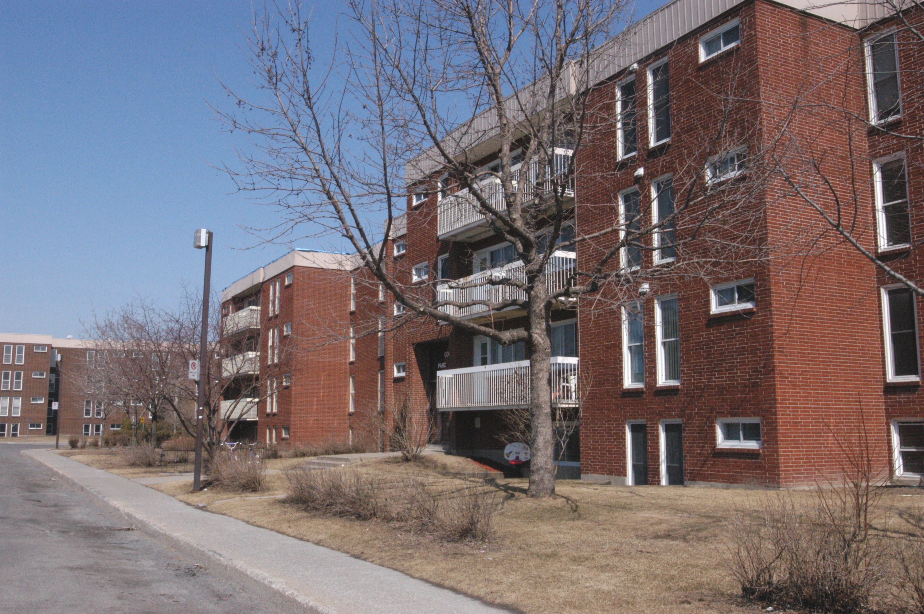 Crise du logement : une stratégie mal adaptée aux réalités locales selon le Bloc