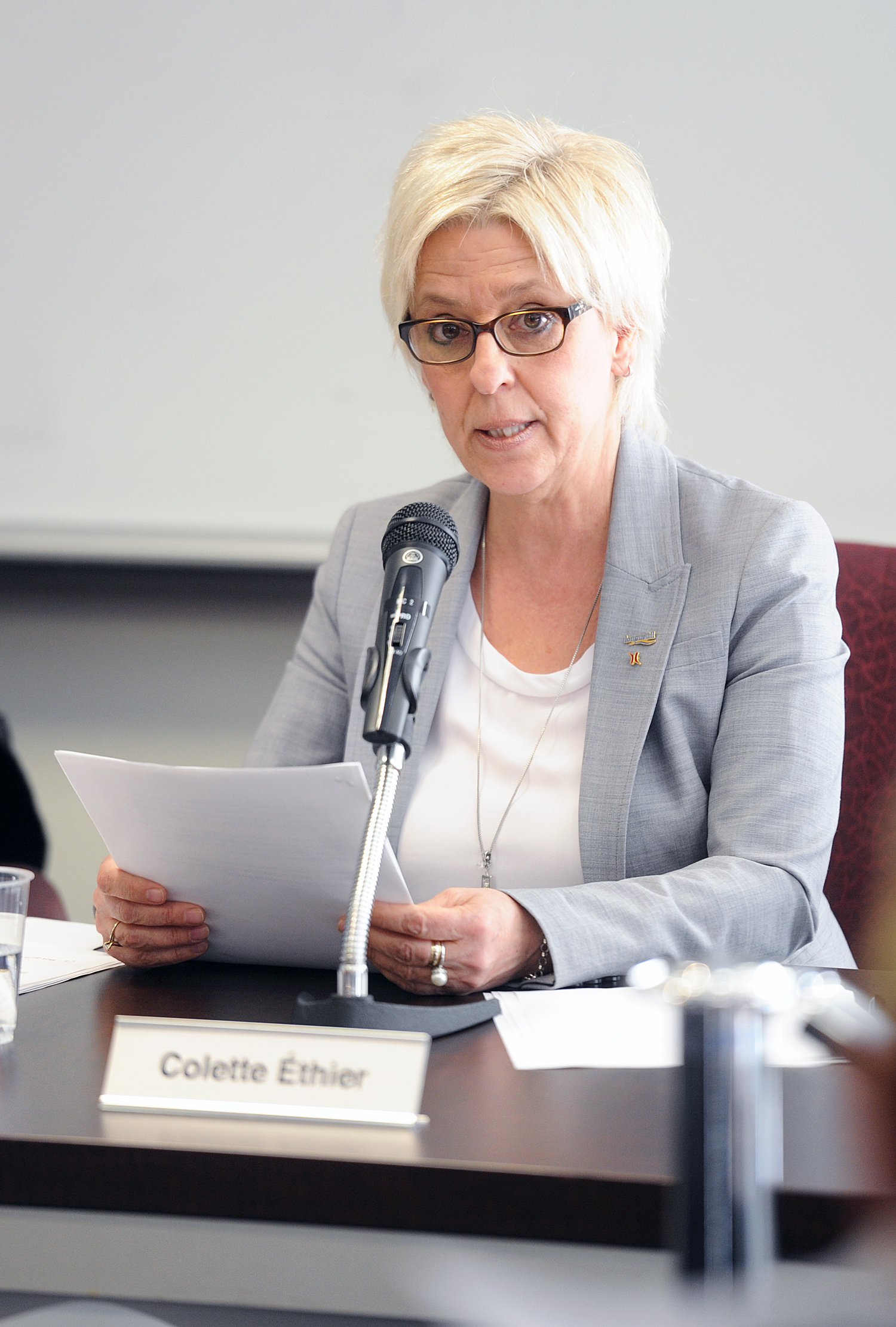 Colette Éthier propose la mise en place d’une cellule de crise dans Le Moyne