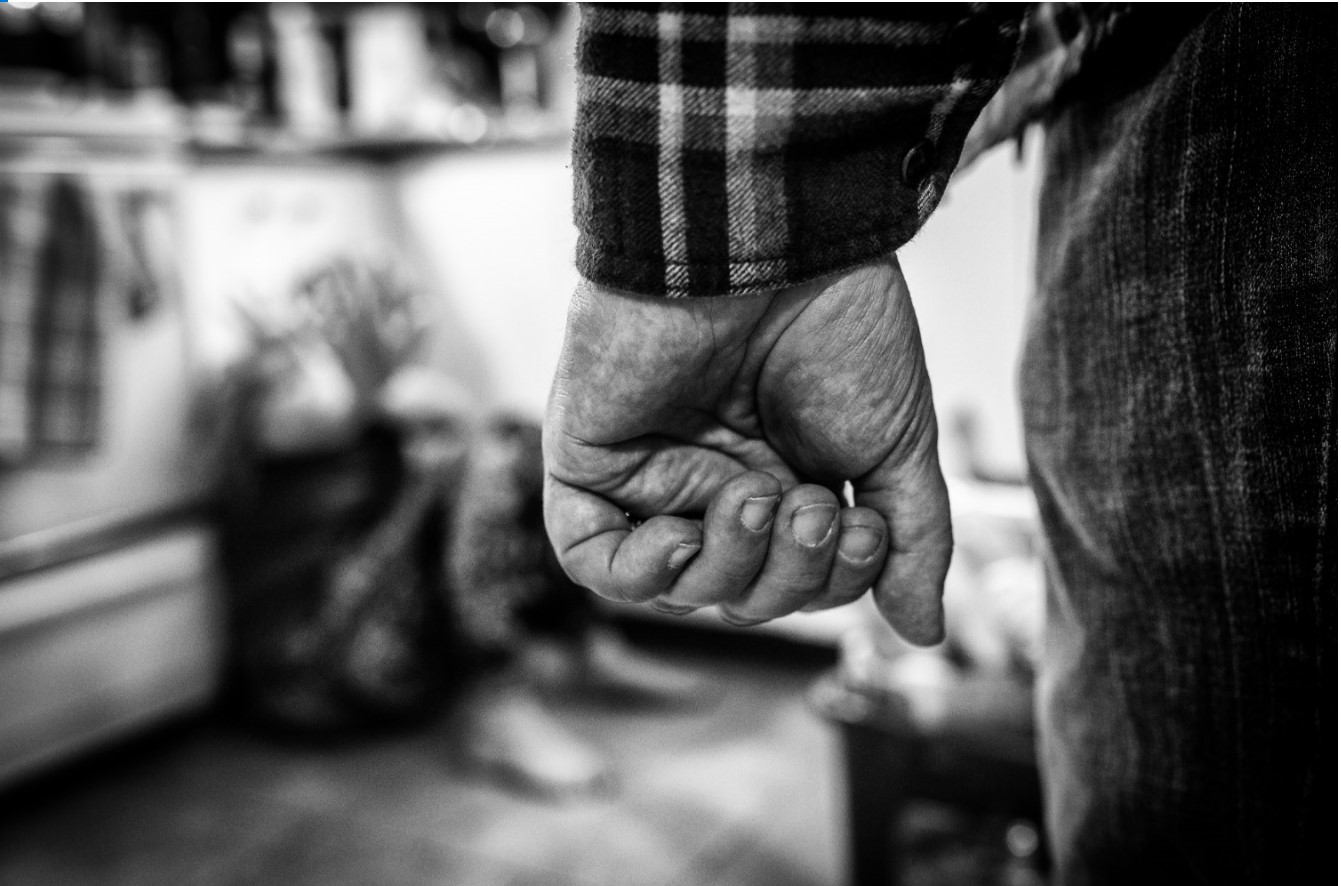 Prévention de la violence conjugale : Brossard remet 5000$ à L’Entraide pour hommes