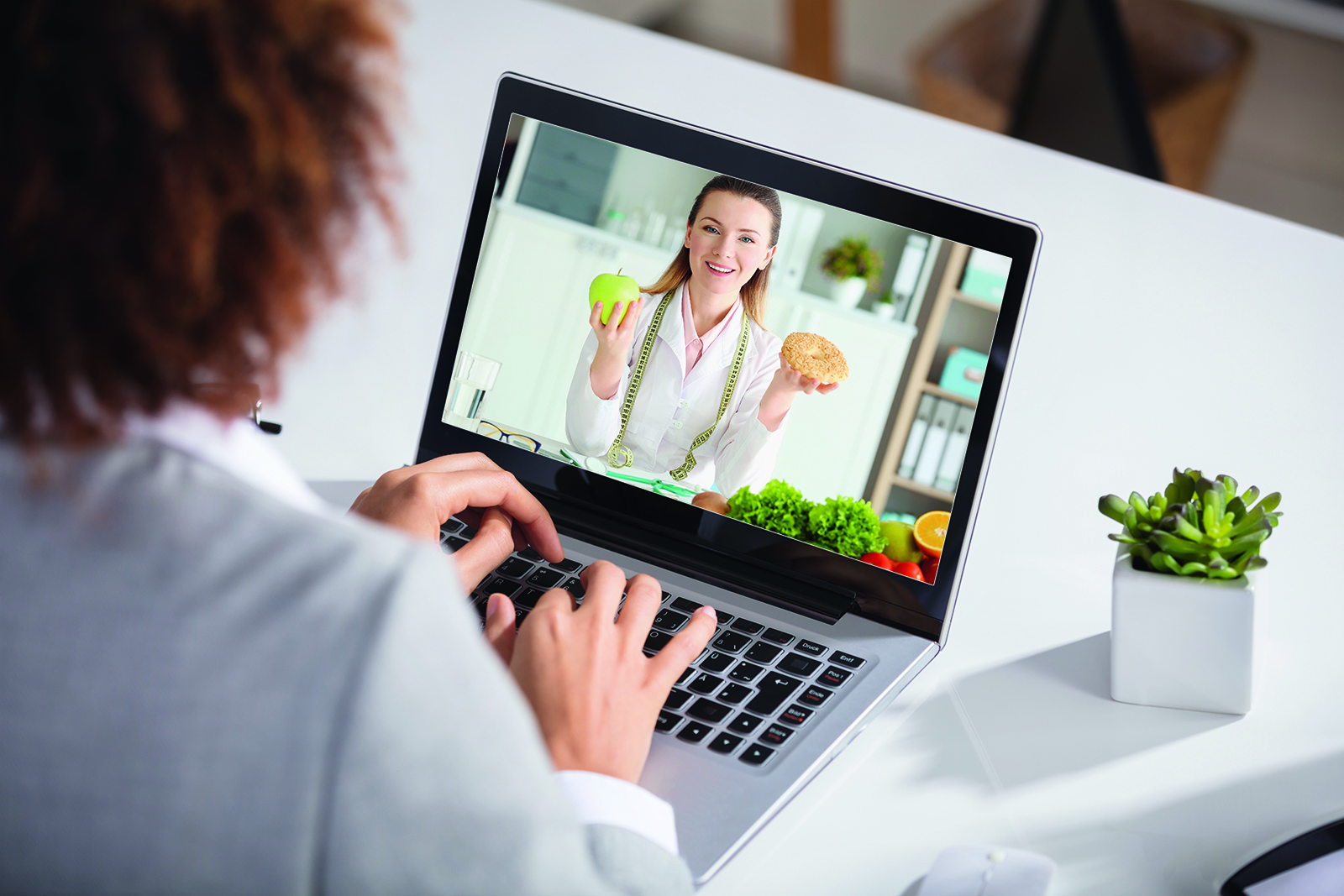 Protégez votre voiture des poils d’animaux avec ce super produit Le bon chien