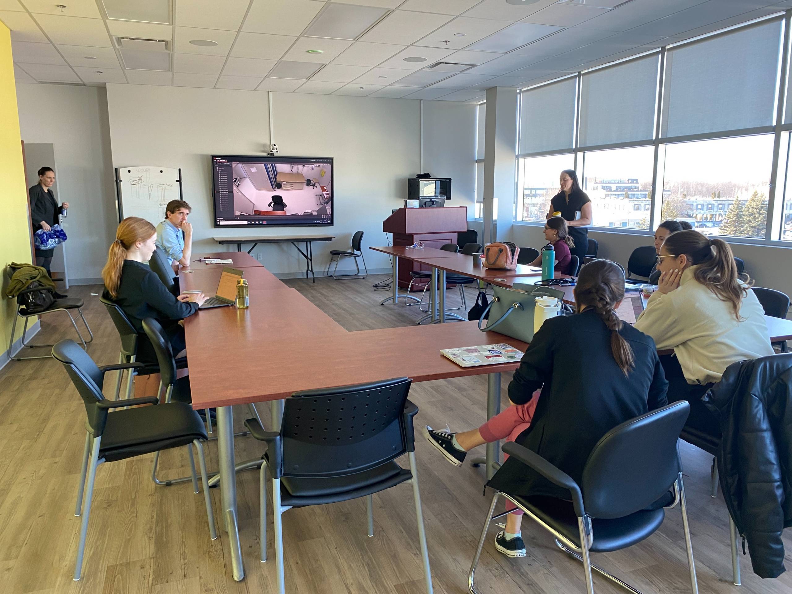 Le chien le plus patient du monde