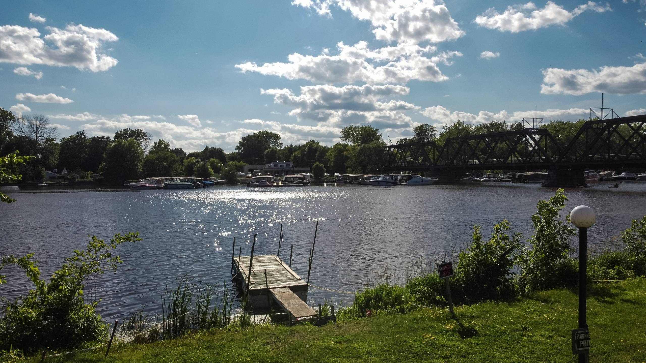Traverser la rue au Vietnam