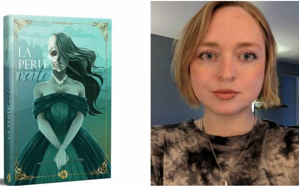 Un chat déjoué par une pile de papier