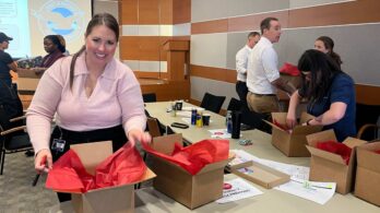 Opération boite à chaussures chez Pratt & Whitney : une équipe mobilisée à donner aux suivantes