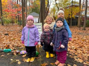 Serpent de plus de 1070 roches : la créativité d’un quartier à l’honneur à Longueuil