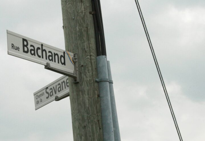 Quand la rue Armstrong est devenue Bachand : une conséquence de la Crise d’Octobre