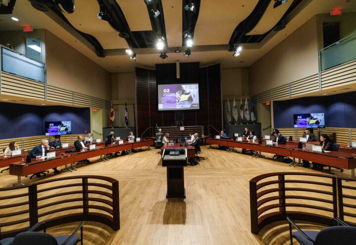 Longueuil : l’unique commission réunissant tous les élus voit le jour