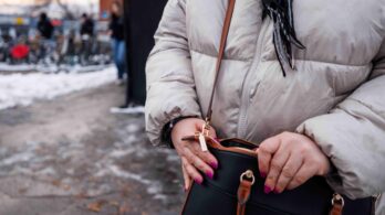 Mort d’un nouveau-né et itinérance chez les femmes : « le produit d’un système qui craque de partout »