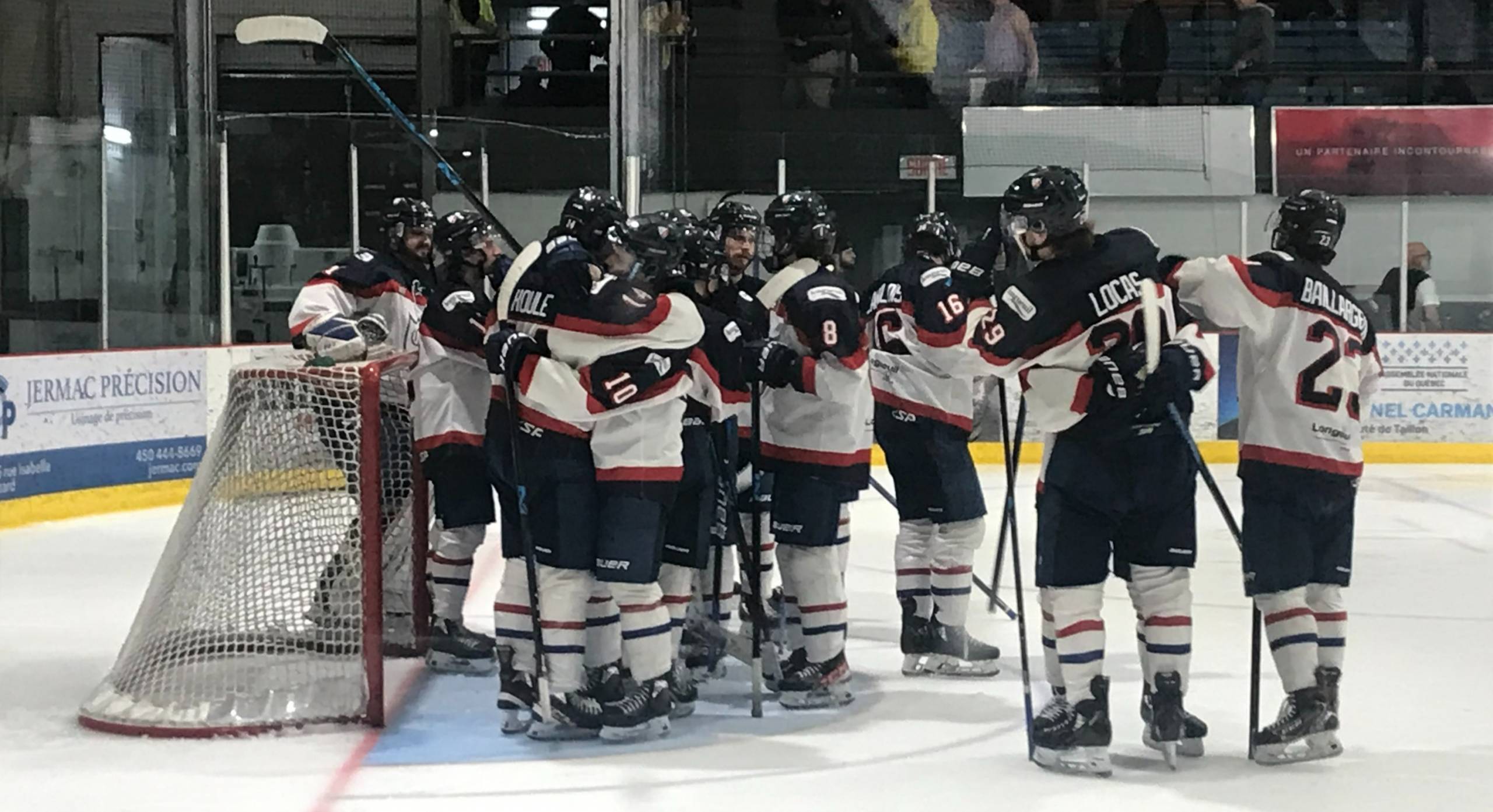 Le Collège Français ne pourra pas défendre son titre de champion