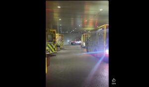 Ambulances à l’Hôpital Charles-Le Moyne : Images surprenantes, situation « sous contrôle »