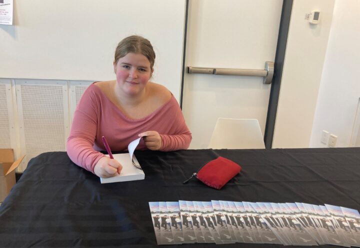 Au-delà des apparences: un premier roman pour une élève du secondaire