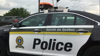 Opération ciblant les véhicules lourds : les policiers visibles sur l’autoroute 30