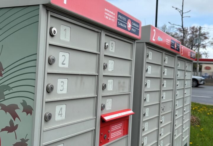Boîtes postales : des secteurs de Longueuil et Saint-Hubert seront convertis