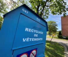 Boîtes de dons non conformes à Longueuil : des organismes demandent à la Ville d’appliquer ses règlements