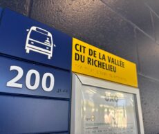 Terminus Longueuil : panneaux en braille retirés, mais accessibilité maintenue