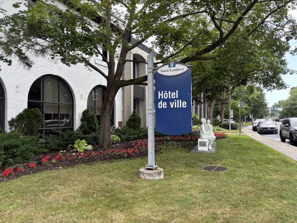Direction décimée à Saint-Lambert : un climat de travail sous tension