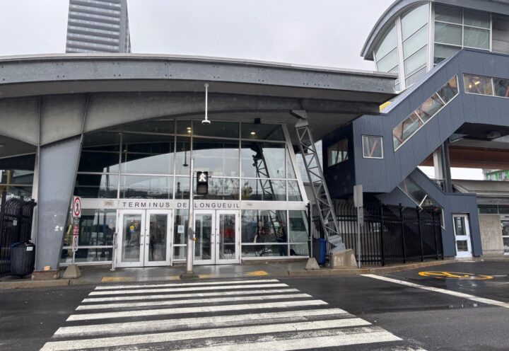 Altercation avec poivre de Cayenne au terminus Longueuil