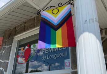 Centre des femmes de Longueuil: un drapeau LGBTQ+ fait l’objet de vandalisme à répétition