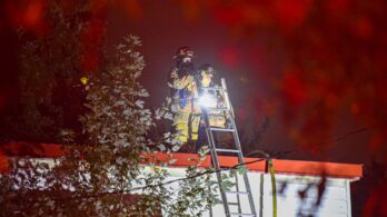 Un vieux bâtiment de Longueuil est la proie d&rsquo;un incendie