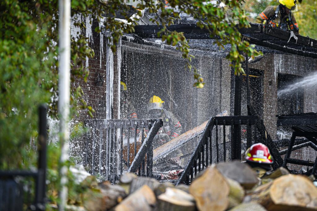 Un feu de bâtiment est survenu dans une résidence de Longueuil sur la rue Buies.