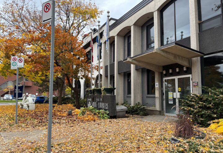 Hôtel de ville de Saint-Lambert : son sort connu dans les prochains mois ?